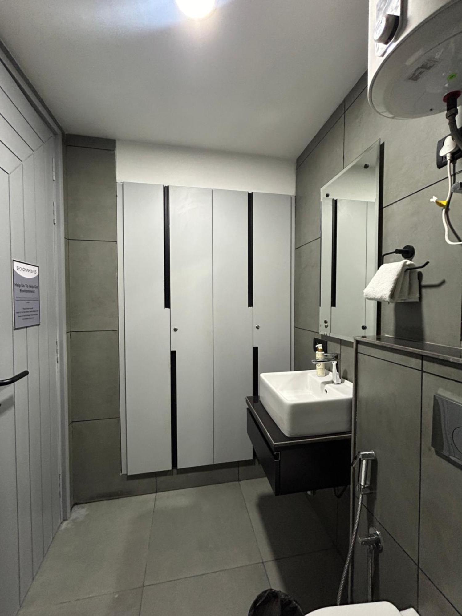Bedchambers Serviced Apartment, Golf Course, Гургаон Экстерьер фото