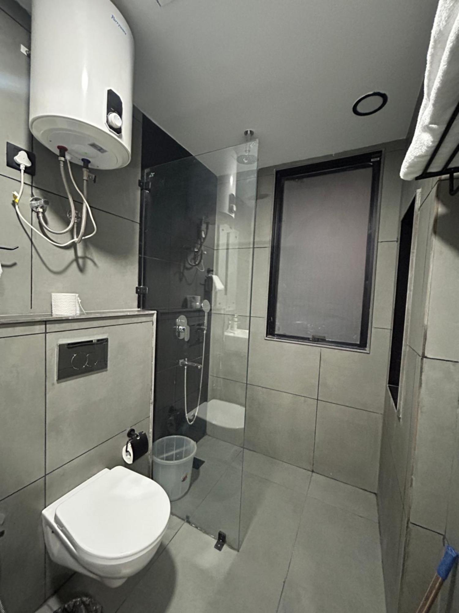 Bedchambers Serviced Apartment, Golf Course, Гургаон Экстерьер фото